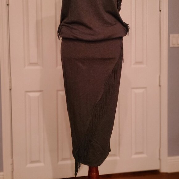 NWT Jessican Simpson Charcoal Gray Midi Fringe Skirt Size M - Picture 1 of 15